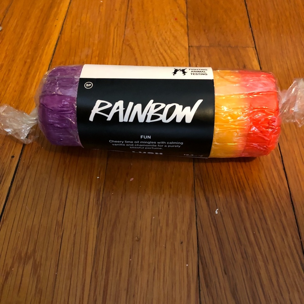 Lush rainbow bath bar🌈✨